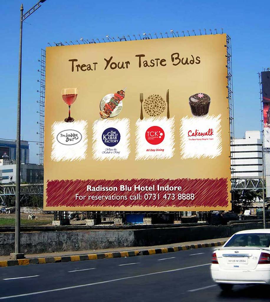 Hotel-Radisson-Blu- hoarding (zoom)